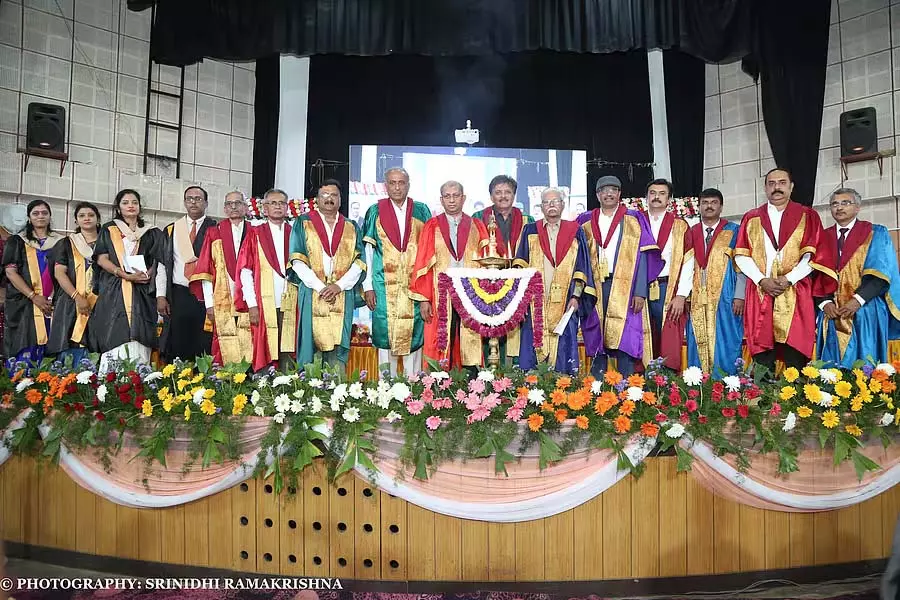 वीटीयू छात्र-केंद्रित है: कुलपति विद्याशंकर एस. का बयान वीटीयू छात्र-केंद्रित है: कुलपति विद्याशंकर एस. का बयान