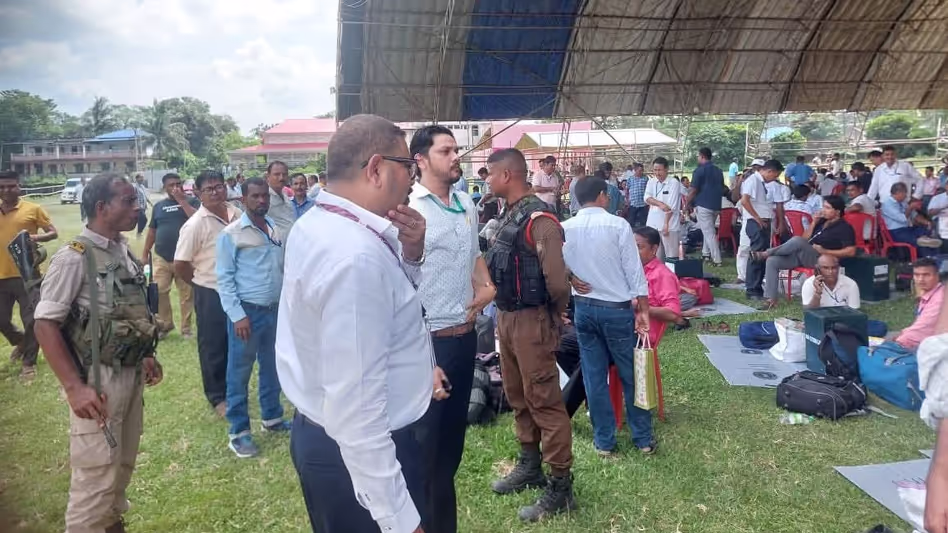 Assam : बक्सा जिला प्रशासन ने बीटीसी चुनावों से पहले अंतिम निरीक्षण किया Assam : बक्सा जिला प्रशासन ने बीटीसी चुनावों से पहले अंतिम निरीक्षण किया