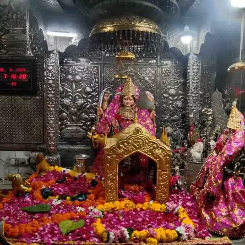 नवरात्रि की भव्यता, Bala Sundari मंदिर भव्य उत्सव के लिए तैयार नवरात्रि की भव्यता, Bala Sundari मंदिर भव्य उत्सव के लिए तैयार