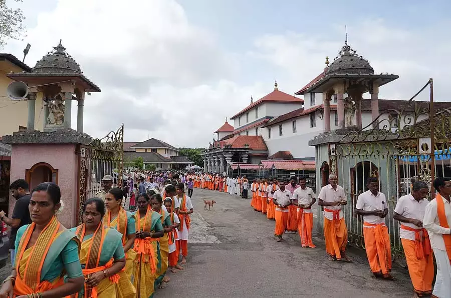 Dharmasthala : भजन काममाता के माध्यम से धर्म और संस्कृति का अनावरण Dharmasthala : भजन काममाता के माध्यम से धर्म और संस्कृति का अनावरण