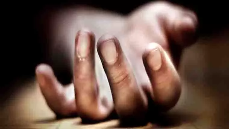 Kerala: कोल्लम में फेसबुक पर हत्या की घोषणा, फिर पत्नी को मार डाला Kerala: कोल्लम में फेसबुक पर हत्या की घोषणा, फिर पत्नी को मार डाला