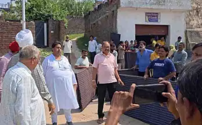 भाजपा नीत सरकार विफल, कांग्रेस बाढ़ प्रभावित परिवारों के साथ खड़ी: Bhalla भाजपा नीत सरकार विफल, कांग्रेस बाढ़ प्रभावित परिवारों के साथ खड़ी: Bhalla