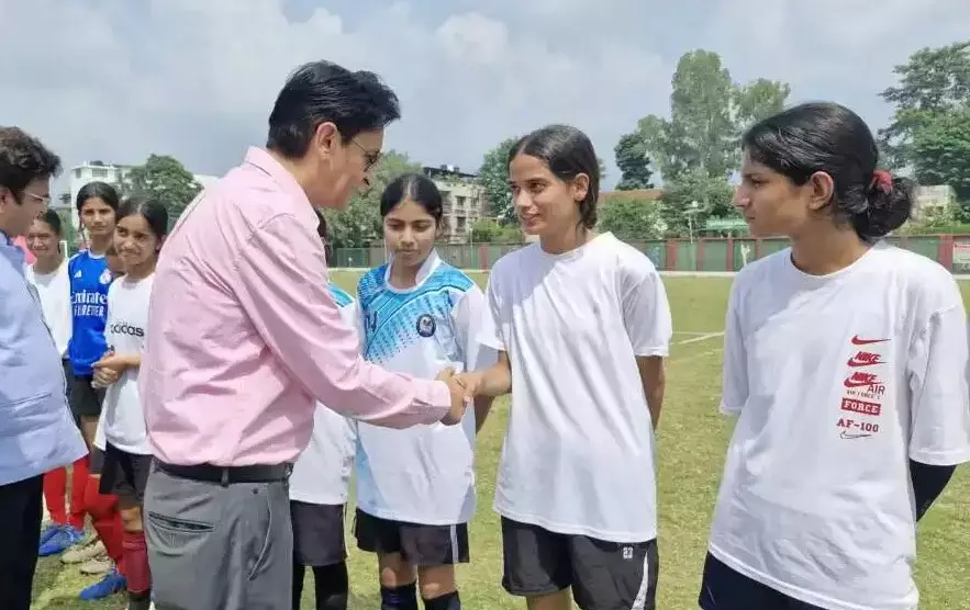 Haldwani: कुमाऊ कमीशनर ने खेल कार्यक्रम का उद्घाटन किया Haldwani: कुमाऊ कमीशनर ने खेल कार्यक्रम का उद्घाटन किया