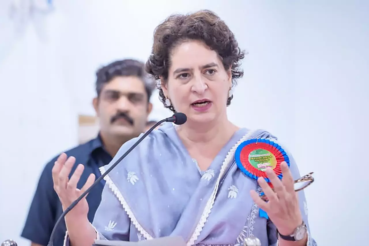 कांग्रेस ने केंद्र की फिलिस्तीन नीति पर प्रियंका गांधी के हमले का समर्थन किया कांग्रेस ने केंद्र की फिलिस्तीन नीति पर प्रियंका गांधी के हमले का समर्थन किया