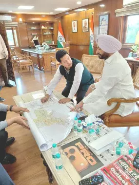 इंद्रा हंग ने Sikkim रेलवे संपर्क पर राज्य मंत्री के साथ चर्चा की इंद्रा हंग ने Sikkim रेलवे संपर्क पर राज्य मंत्री के साथ चर्चा की