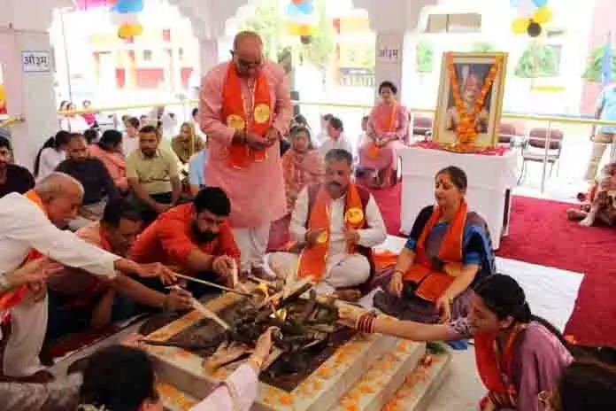 MHAC स्कूल नागबनी में महाराजा हरि सिंह की जयंती मनाई गई MHAC स्कूल नागबनी में महाराजा हरि सिंह की जयंती मनाई गई