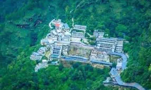 Maa Vaishno Devi:  नवरात्रि यात्रा के दौरान सुरक्षा कड़ी, चप्पे-चप्पे पर सुरक्षा बल तैनात