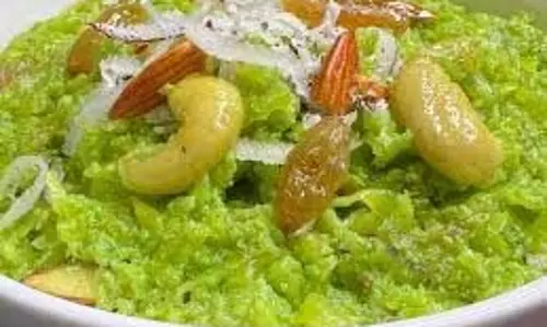 Navratri Vrat Special: नवरात्रि व्रत में जरूर ट्राई करें लौकी का हलवा Navratri Vrat Special: नवरात्रि व्रत में जरूर ट्राई करें लौकी का हलवा