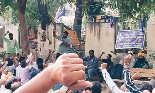 Sonepat के सफाई कर्मचारियों ने हड़ताल वापस ली, काम पर लौटने का फैसला Sonepat के सफाई कर्मचारियों ने हड़ताल वापस ली, काम पर लौटने का फैसला