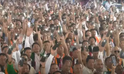 GST बचत उत्सव: पीएम मोदी ने की अपील, उत्साहित जनता ने मोबाइल की फ्लैश लाइट से जताया समर्थन