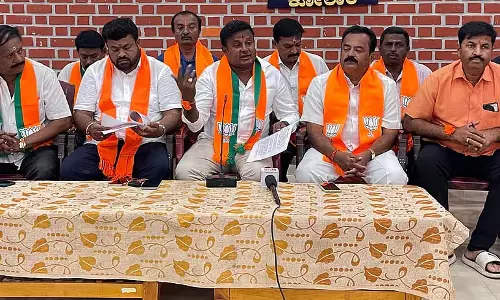 हिंदू समाज को विभाजित करने के लिए समर्पित: ओमशक्ति चलपति हिंदू समाज को विभाजित करने के लिए समर्पित: ओमशक्ति चलपति