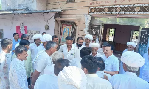 Jaipur: संसदीय कार्य मंत्री ने किसानों से की जीएसटी रिफॉर्म पर संवाद Jaipur: संसदीय कार्य मंत्री ने किसानों से की जीएसटी रिफॉर्म पर संवाद