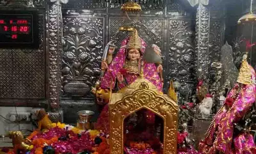 नवरात्रि की भव्यता, Bala Sundari मंदिर भव्य उत्सव के लिए तैयार नवरात्रि की भव्यता, Bala Sundari मंदिर भव्य उत्सव के लिए तैयार