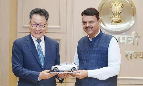Pune : हुंडई ने तालेगांव प्लांट में निवेश बढ़ाकर 11,000 करोड़ किया Pune : हुंडई ने तालेगांव प्लांट में निवेश बढ़ाकर 11,000 करोड़ किया