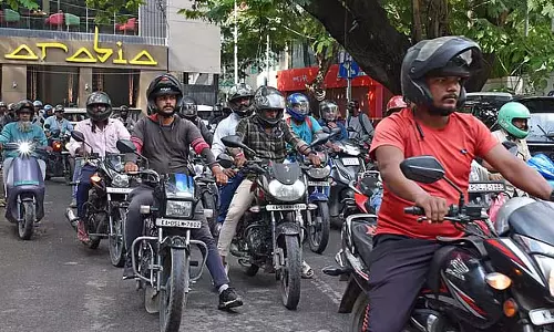 बाइक टैक्सी सेवा: परिवहन विभाग राज्य के बाहर अध्ययन करेगा