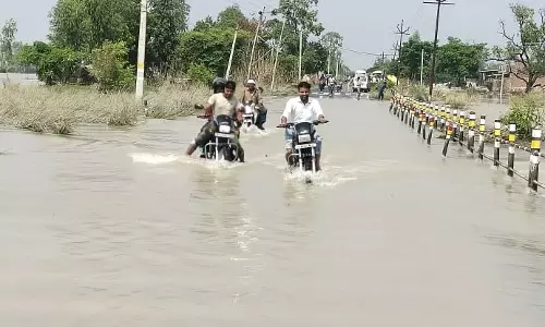 Amritpur: 3 फीट तक सड़क पर पानी