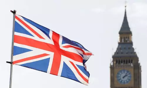 UK शीर्ष वैश्विक प्रतिभाओं के लिए वीज़ा शुल्क समाप्त करने की योजना पर विचार कर रहा है: रिपोर्ट UK शीर्ष वैश्विक प्रतिभाओं के लिए वीज़ा शुल्क समाप्त करने की योजना पर विचार कर रहा है: रिपोर्ट