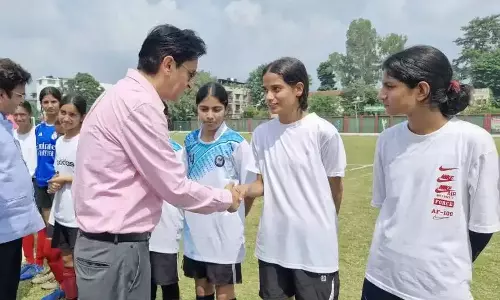 Haldwani: कुमाऊ कमीशनर ने खेल कार्यक्रम का उद्घाटन किया Haldwani: कुमाऊ कमीशनर ने खेल कार्यक्रम का उद्घाटन किया