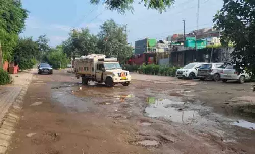 फेडरेशन ने सड़कों की खराब हालत के लिए Chandigarh MC की आलोचना की फेडरेशन ने सड़कों की खराब हालत के लिए Chandigarh MC की आलोचना की