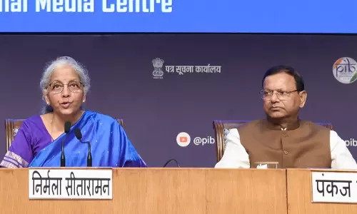 मध्यम वर्ग के लिए जीएसटी रियायत: स्कूल किट और दवाइयां सस्ती मध्यम वर्ग के लिए जीएसटी रियायत: स्कूल किट और दवाइयां सस्ती