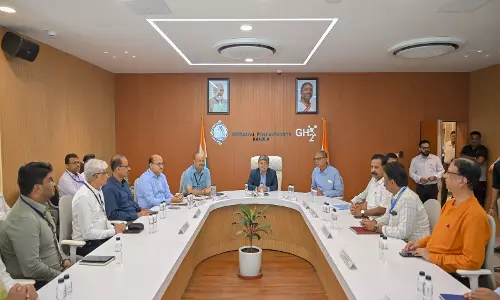PM मोदी ने उज्ज्वला योजना के लाभार्थियों को दी बधाई PM मोदी ने उज्ज्वला योजना के लाभार्थियों को दी बधाई