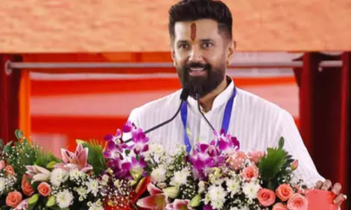 चिराग पासवान का सीट बंटवारे पर बड़ा बयान, कांग्रेस पर साधा निशाना चिराग पासवान का सीट बंटवारे पर बड़ा बयान, कांग्रेस पर साधा निशाना