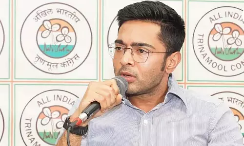 अभिषेक खोचा का कहना है कि भाजपा ने 240 तक पहुंचते ही टैक्स कम कर दिया अभिषेक खोचा का कहना है कि भाजपा ने 240 तक पहुंचते ही टैक्स कम कर दिया