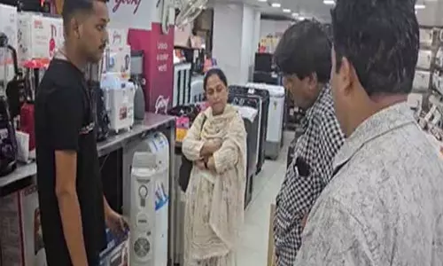 जीएसटी स्लैब में सुधार के बाद खिले लोगों के चेहरे, बोले- सरकार ने अच्छा कदम उठाया