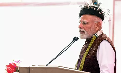PM मोदी ने सीमावर्ती राज्यों अरुणाचल और त्रिपुरा का दौरा किया, कहा पूर्वोत्तर भारत की अष्टलक्ष्मी है PM मोदी ने सीमावर्ती राज्यों अरुणाचल और त्रिपुरा का दौरा किया, कहा पूर्वोत्तर भारत की अष्टलक्ष्मी है