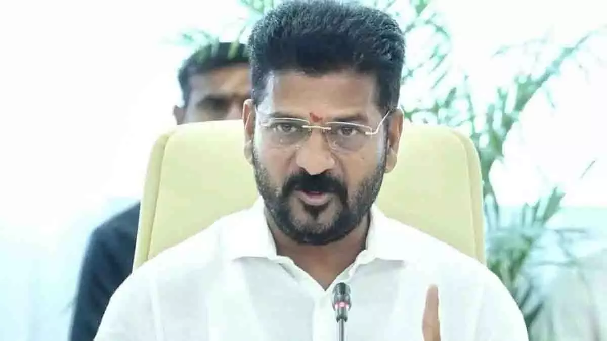 Telangana CM ने अधिकारियों से राजमार्गों के लिए भूमि अधिग्रहण पूरा करने को कहा Telangana CM ने अधिकारियों से राजमार्गों के लिए भूमि अधिग्रहण पूरा करने को कहा