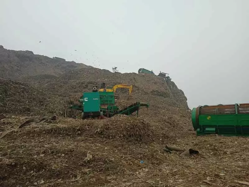 एनजीटी ने बंधवारी लैंडफिल में मानदंडों के उल्लंघन की ओर इशारा किया एनजीटी ने बंधवारी लैंडफिल में मानदंडों के उल्लंघन की ओर इशारा किया
