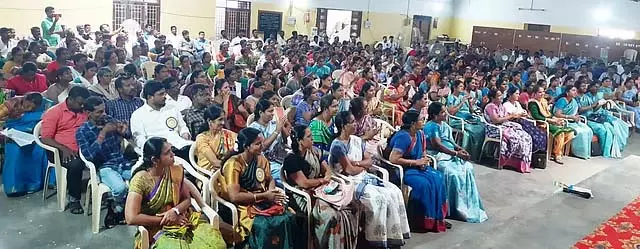 Tamil Nadu : माध्यमिक विद्यालय के शिक्षक 29 सितंबर को हड़ताल करेंगे Tamil Nadu : माध्यमिक विद्यालय के शिक्षक 29 सितंबर को हड़ताल करेंगे