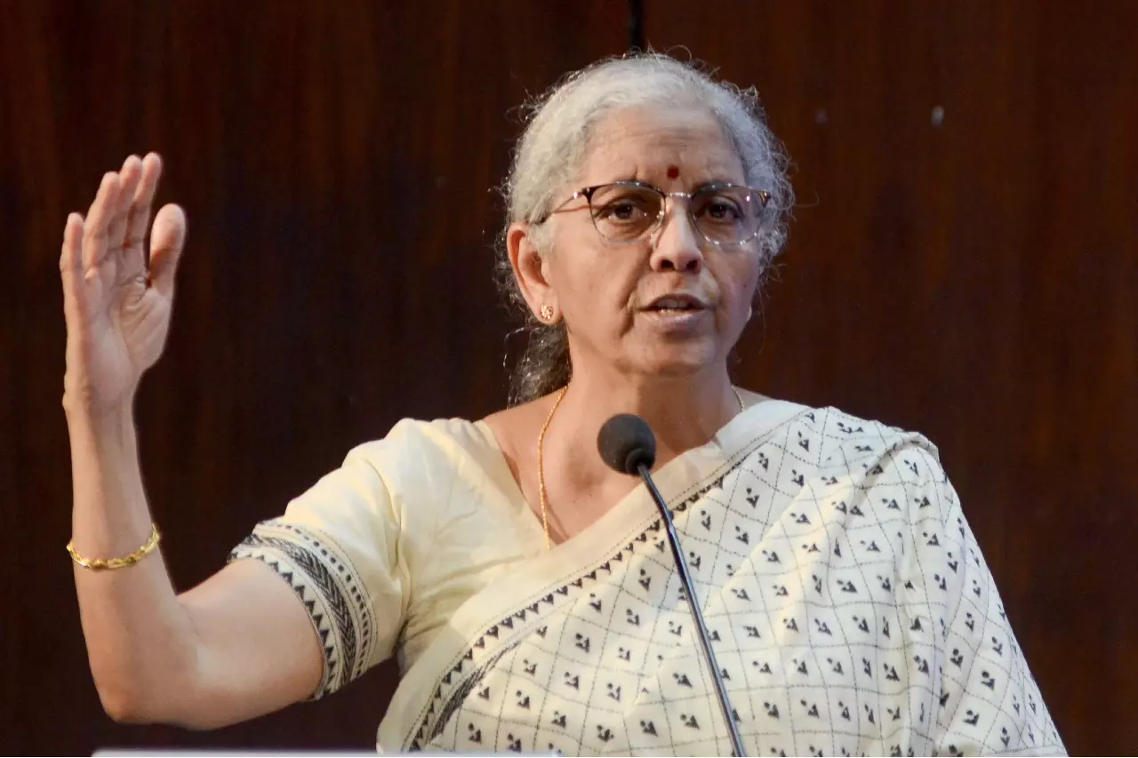 वित्त मंत्री: जीएसटी सुधार से गरीबों और मध्यम वर्ग को राहत वित्त मंत्री: जीएसटी सुधार से गरीबों और मध्यम वर्ग को राहत