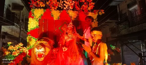 Farrukhabad: दिनभर चल रही शोभायात्रा की तैयारी, प्रशासन सक्रिय Farrukhabad: दिनभर चल रही शोभायात्रा की तैयारी, प्रशासन सक्रिय