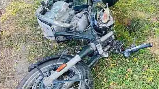 Greater Noida: बाइक हादसे में तीन कॉलेज छात्रों की मौत Greater Noida: बाइक हादसे में तीन कॉलेज छात्रों की मौत