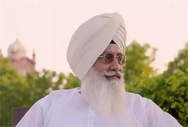 Chandigarh: जेल में मजीठिया से मिले राधा स्वामी ब्यास के प्रमुख Chandigarh: जेल में मजीठिया से मिले राधा स्वामी ब्यास के प्रमुख