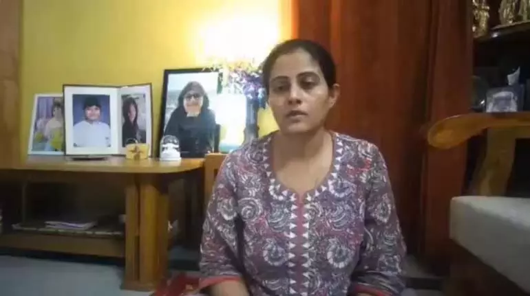 Noida की छात्रा की मौत: माँ की सच्चाई जानने की दिल से की गई गुहार Noida की छात्रा की मौत: माँ की सच्चाई जानने की दिल से की गई गुहार