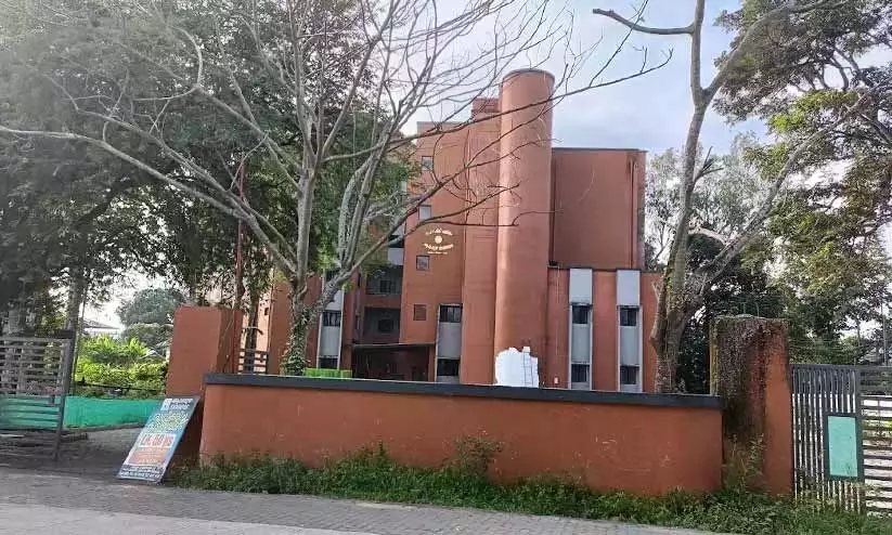 अलप्पुझा नगर पालिका अपशिष्ट निपटान के लिए 50 और कर्मचारियों की नियुक्ति करेगी अलप्पुझा नगर पालिका अपशिष्ट निपटान के लिए 50 और कर्मचारियों की नियुक्ति करेगी
