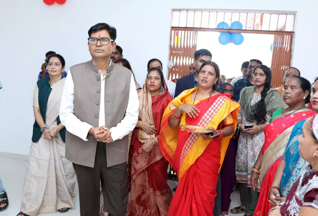 गढ़उमरिया में आयोजित कार्यक्रम में शामिल हुए वित्तमंत्री ओपी चौधरी गढ़उमरिया में आयोजित कार्यक्रम में शामिल हुए वित्तमंत्री ओपी चौधरी