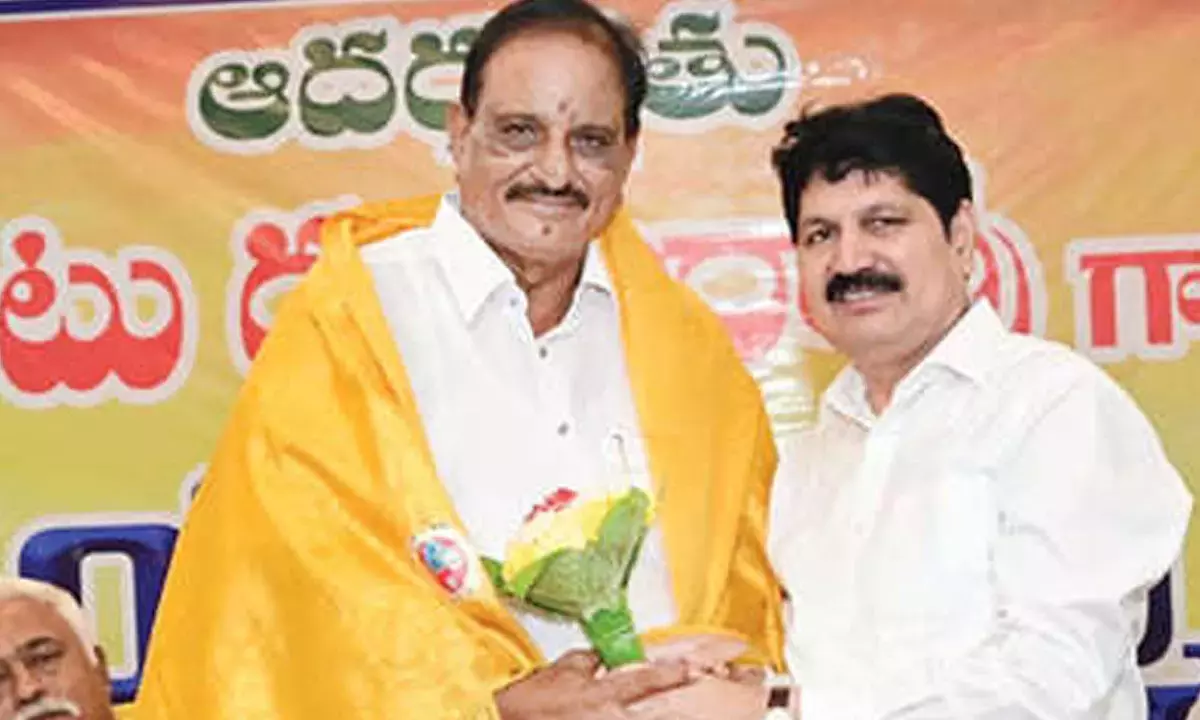 Telangana: भद्राचलम में मॉडल किसान का सम्मान Telangana: भद्राचलम में मॉडल किसान का सम्मान