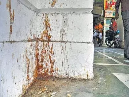 सड़कों पर स्प्रे करने पर 7 करोड़ रुपये का जुर्माना, 1 लाख लोगों पर जुर्माना सड़कों पर स्प्रे करने पर 7 करोड़ रुपये का जुर्माना, 1 लाख लोगों पर जुर्माना