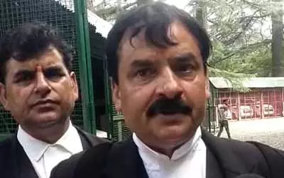 पत्नी को सरकारी नौकरी न देने पर सरकार को हाईकोर्ट का नोटिस पत्नी को सरकारी नौकरी न देने पर सरकार को हाईकोर्ट का नोटिस