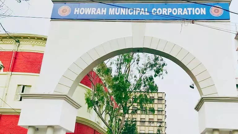 नगर पालिका ने पूजा से पहले सफाई कर्मचारियों के लिए विशेष किट उपलब्ध कराए नगर पालिका ने पूजा से पहले सफाई कर्मचारियों के लिए विशेष किट उपलब्ध कराए