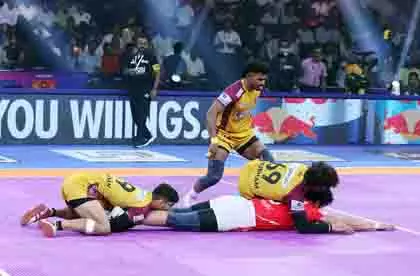 PKL: भरत और विजय ने तेलुगु टाइटंस को गुजरात जायंट्स पर 1 अंक से जीत दिलाई PKL: भरत और विजय ने तेलुगु टाइटंस को गुजरात जायंट्स पर 1 अंक से जीत दिलाई