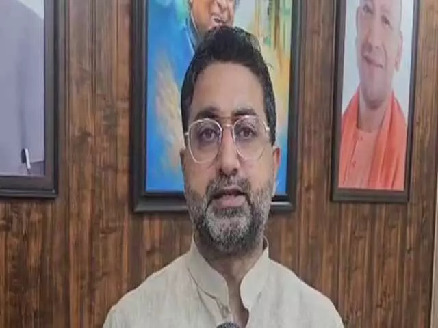 समाजवादी पार्टी ने अल्पसंख्यक समुदाय को धोखा दिया और किया गुमराह : दानिश आजाद अंसारी समाजवादी पार्टी ने अल्पसंख्यक समुदाय को धोखा दिया और किया गुमराह : दानिश आजाद अंसारी
