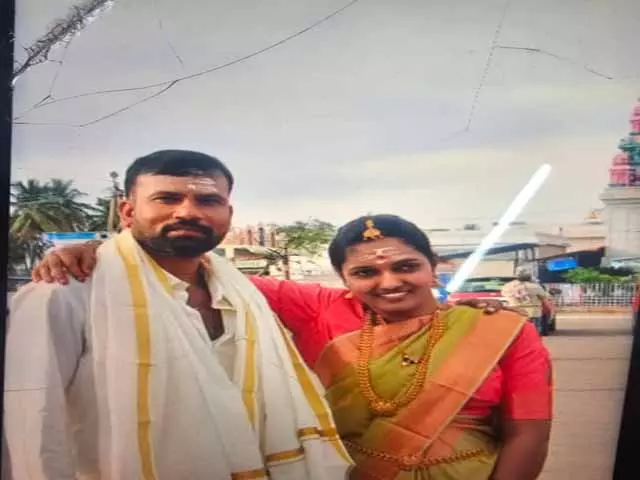 बेटी के सामने पत्नी पर 11 बार चाकू चलाने वाला आरोपी आत्मसमर्पण बेटी के सामने पत्नी पर 11 बार चाकू चलाने वाला आरोपी आत्मसमर्पण