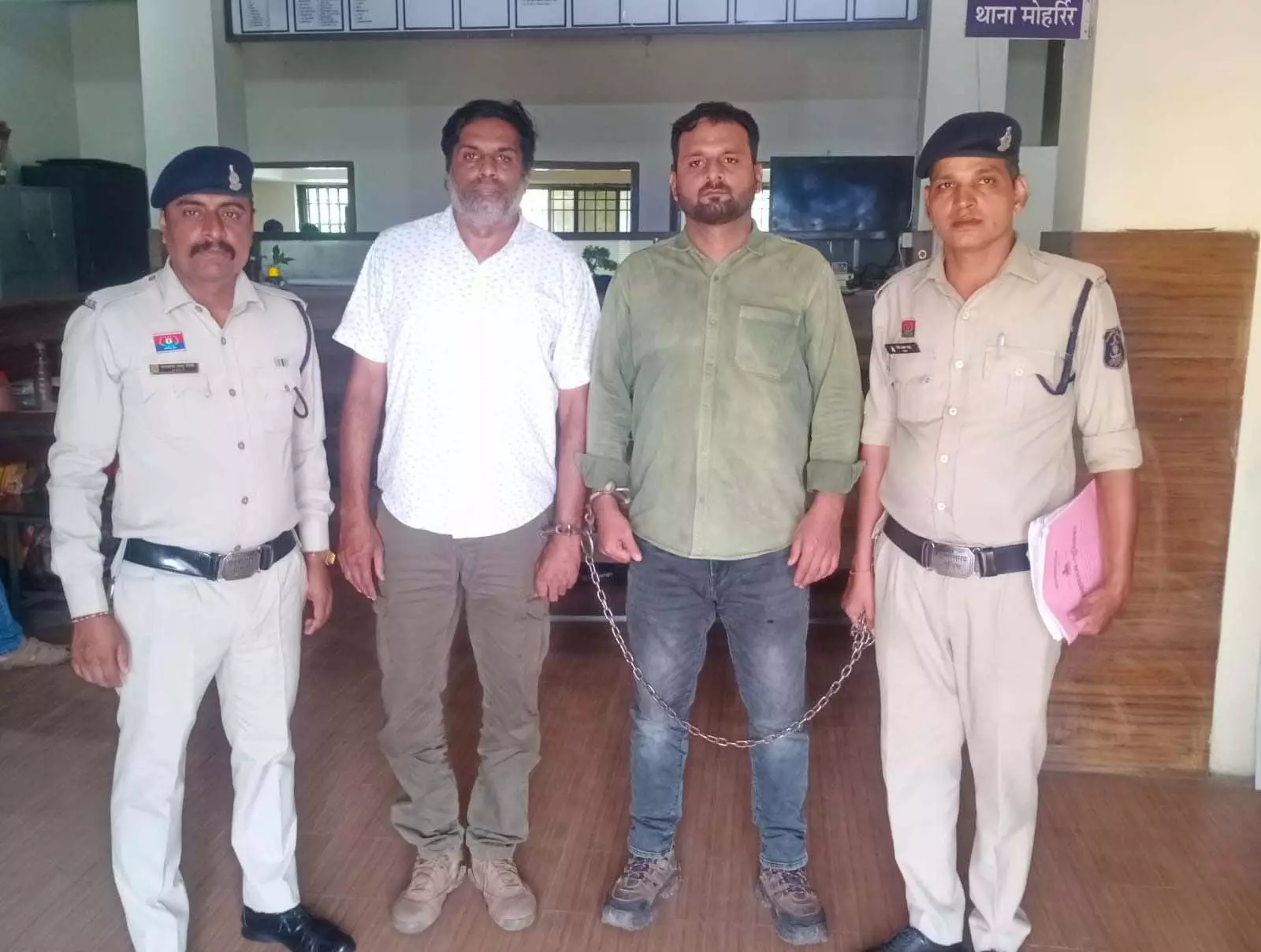 नशीली सिरप प्रकरण में मेडिकल संचालक और सहसंचालक गिरफ्तार नशीली सिरप प्रकरण में मेडिकल संचालक और सहसंचालक गिरफ्तार