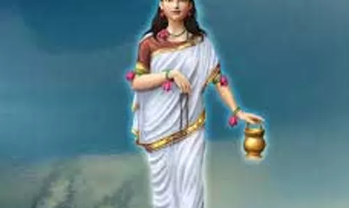 Navratri Second Day 2025: शारदीय नवरात्रि का आज दूसरा दिन, जानें मां ब्रह्मचारिणी की पूजा विधि, मंत्र और आरती
