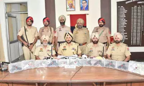 Amritsar Police ने सीमा पार हथियार और हवाला नेटवर्क का भंडाफोड़ किया, 3 गिरफ्तार