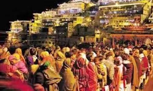 Mata Vaishno Devi: वैष्णो देवी धाम में उमड़ा भक्तों का सैलाब
